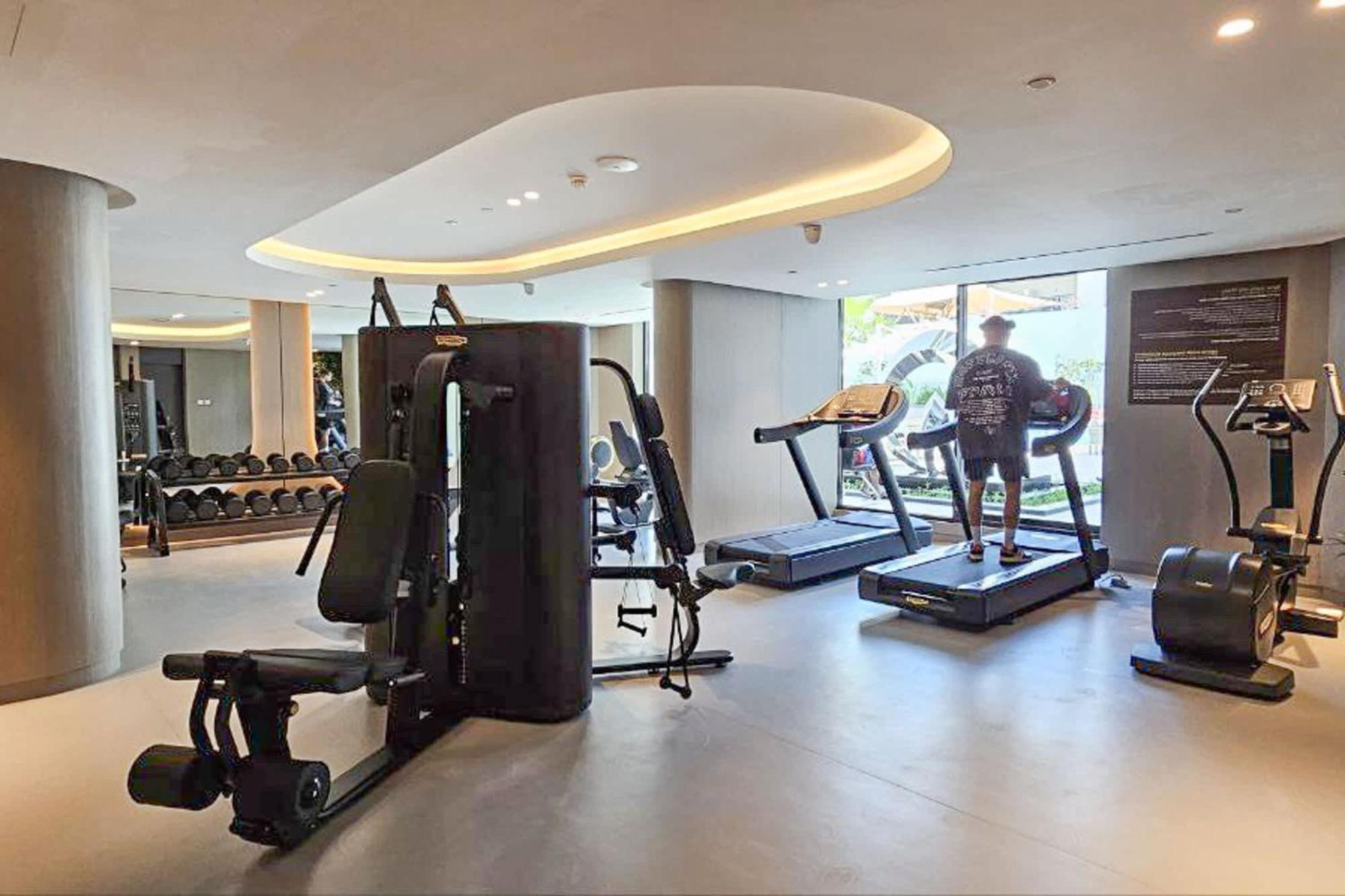 Stylish Jvc Sleeps 2 With Pool & Gym Access Dubai