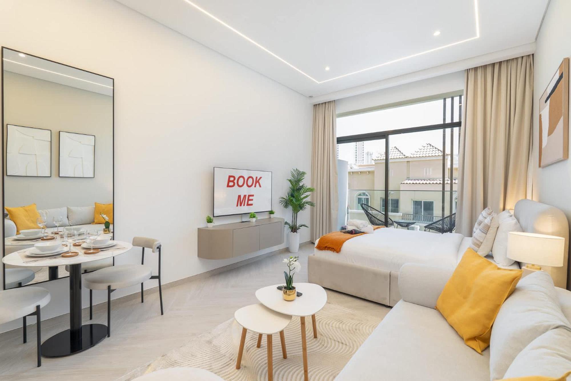 Stylish Jvc Sleeps 2 With Pool & Gym Access Apartment Dubai